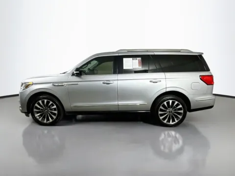 More photos of 2021 Lincoln Navigator Reserve at Automaxx of the Carolinas, SC