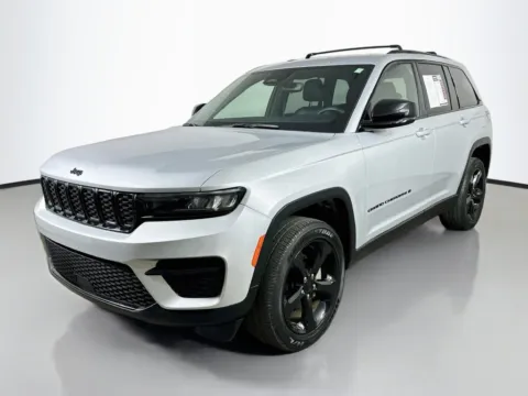 Another view of 2023 Jeep Grand Cherokee Altitude X for sale in Summerville, SC at Automaxx of the Carolinas