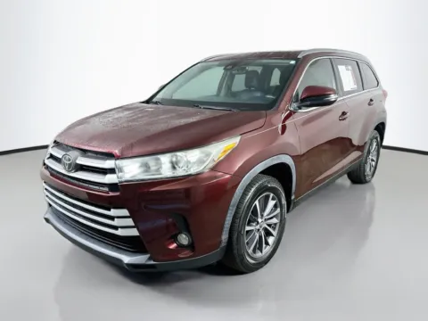 Another view of 2019 Toyota Highlander XLE for sale in Summerville, SC at Automaxx of the Carolinas