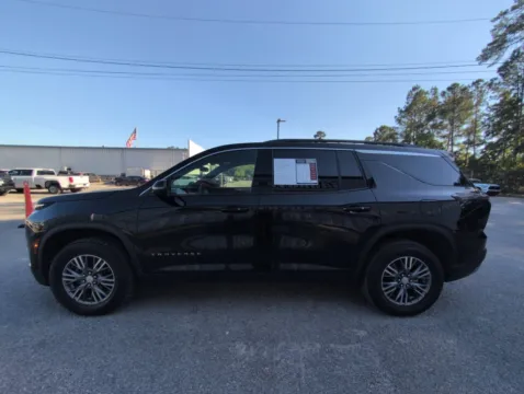 More photos of 2025 Chevrolet Traverse LT at Automaxx of the Carolinas, SC