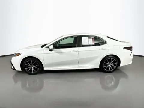 More photos of 2022 Toyota Camry SE at Automaxx of the Carolinas, SC