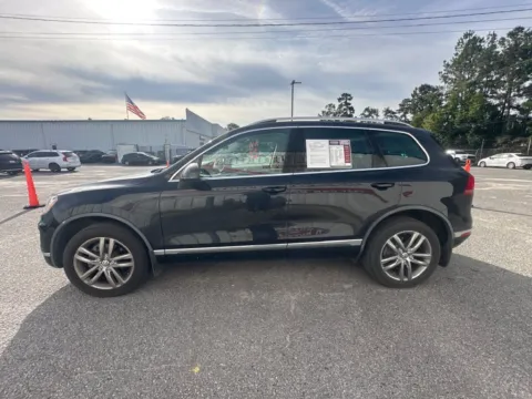 More photos of 2016 Volkswagen Touareg VR6 FSI at Automaxx of the Carolinas, SC