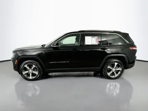 More photos of 2023 Jeep Grand Cherokee 4xe at Automaxx of the Carolinas, SC