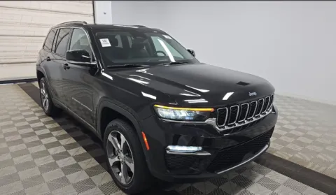 More photos of 2023 Jeep Grand Cherokee 4xe at Automaxx of the Carolinas, SC
