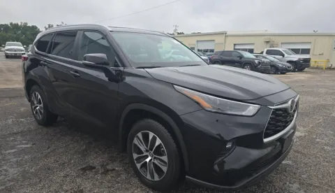 More photos of 2023 Toyota Highlander XLE at Automaxx of the Carolinas, SC