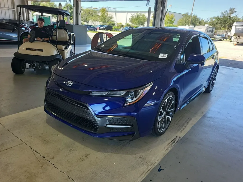 Blue 2021 Toyota Corolla SE for sale in Summerville, SC