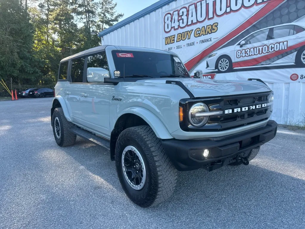 2022 Ford Bronco 4-Door Outer Banks