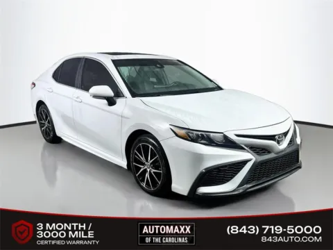 White 2024 Toyota Camry SE for sale in Summerville, SC