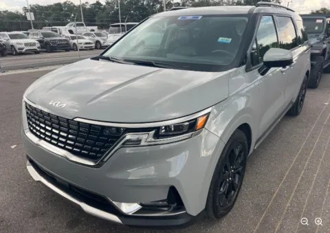 White 2024 Kia Carnival SX Prestige for sale in Summerville, SC