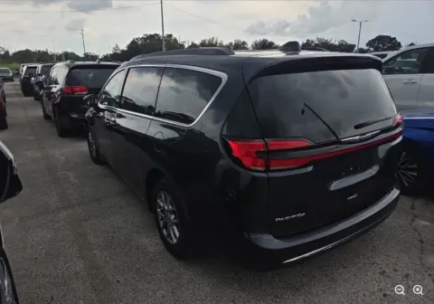 More photos of 2021 Chrysler Pacifica Touring at Automaxx of the Carolinas, SC