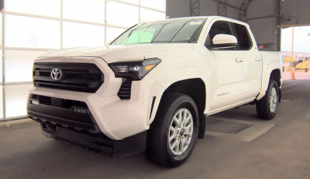 White 2025 Toyota Tacoma SR5 for sale in Summerville, SC