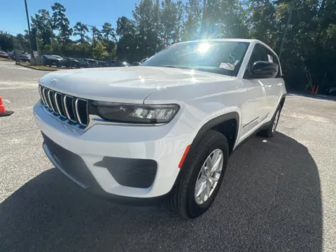 More photos of 2023 Jeep Grand Cherokee Laredo at Automaxx of the Carolinas, SC