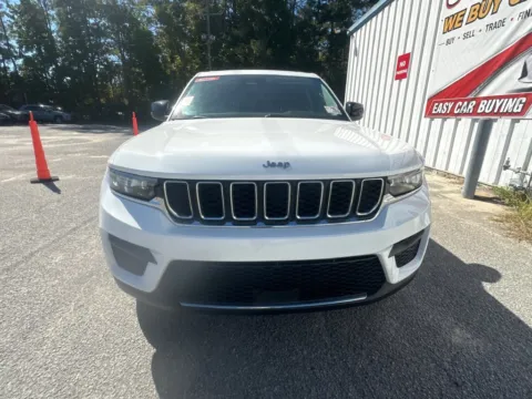 Another view of 2023 Jeep Grand Cherokee Laredo for sale in Summerville, SC at Automaxx of the Carolinas