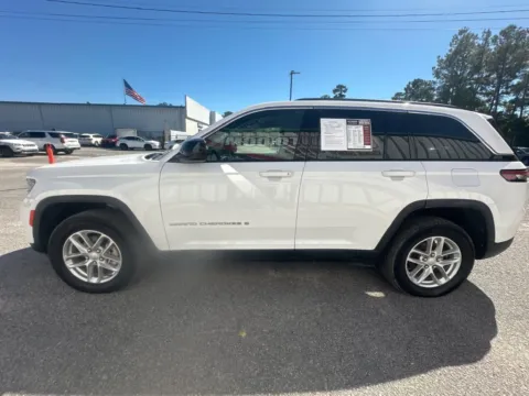 More photos of 2023 Jeep Grand Cherokee Laredo at Automaxx of the Carolinas, SC