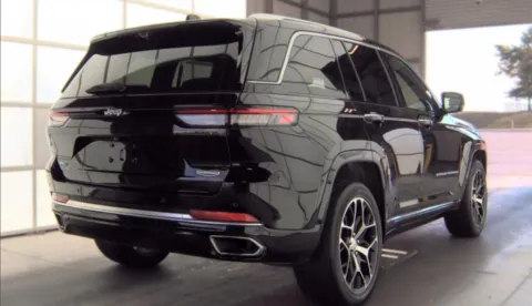 More photos of 2023 Jeep Grand Cherokee Summit Reserve 4xe at Automaxx of the Carolinas, SC