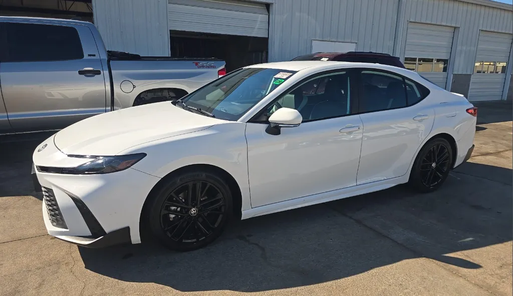 White 2026 Toyota Camry SE for sale in Summerville, SC