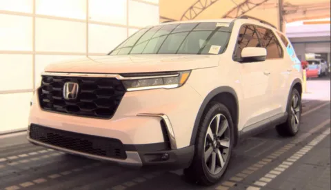 White 2025 Honda Pilot Touring for sale in Summerville, SC