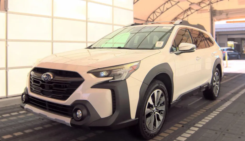 White 2023 Subaru Outback Touring XT for sale in Summerville, SC
