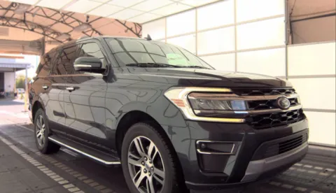 More photos of 2023 Ford Expedition Limited at Automaxx of the Carolinas, SC