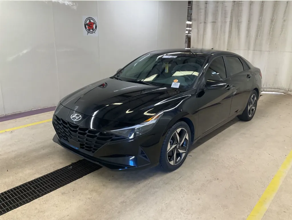 Black 2023 Hyundai Elantra SEL for sale in Summerville, SC