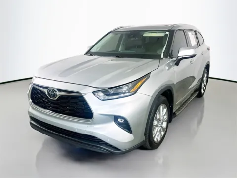 Another view of 2021 Toyota Highlander Limited for sale in Summerville, SC at Automaxx of the Carolinas