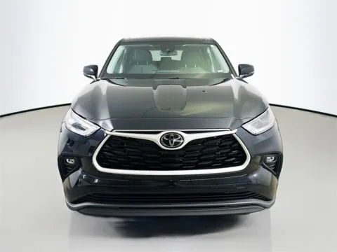 Photos of 2023 Toyota Highlander LE for sale in Summerville, SC at Automaxx of the Carolinas