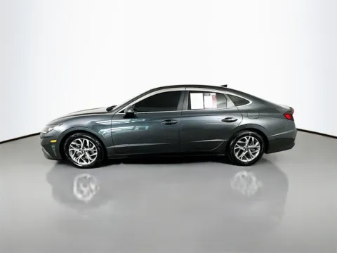 More photos of 2023 Hyundai Sonata SEL at Automaxx of the Carolinas, SC