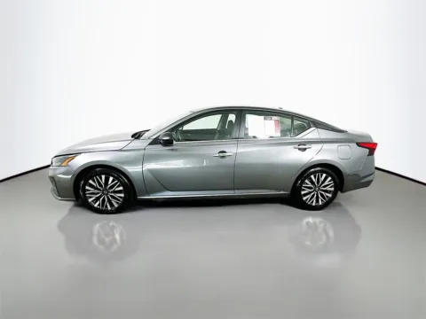 More photos of 2024 Nissan Altima 2.5 SV at Automaxx of the Carolinas, SC
