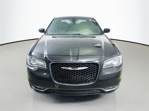 Photos of 2018 Chrysler 300 S for sale in Summerville, SC at Automaxx of the Carolinas
