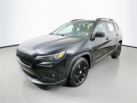 Another view of 2022 Jeep Cherokee Latitude Lux for sale in Summerville, SC at Automaxx of the Carolinas