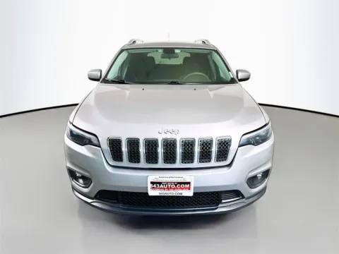 Photos of 2019 Jeep Cherokee Latitude for sale in Summerville, SC at Automaxx of the Carolinas