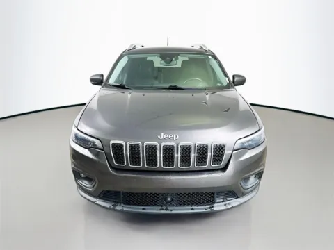 Photos of 2021 Jeep Cherokee Latitude Lux for sale in Summerville, SC at Automaxx of the Carolinas