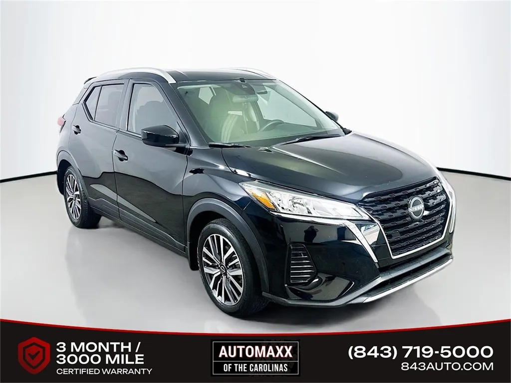 Black 2022 Nissan Kicks SV for sale in Summerville, SC