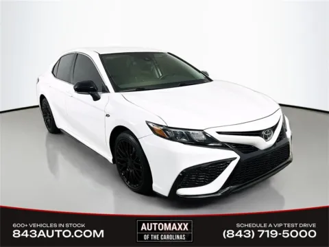 White 2023 Toyota Camry SE for sale in Summerville, SC