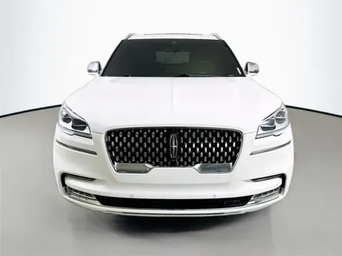 Photos of 2020 Lincoln Aviator Black Label for sale in Summerville, SC at Automaxx of the Carolinas
