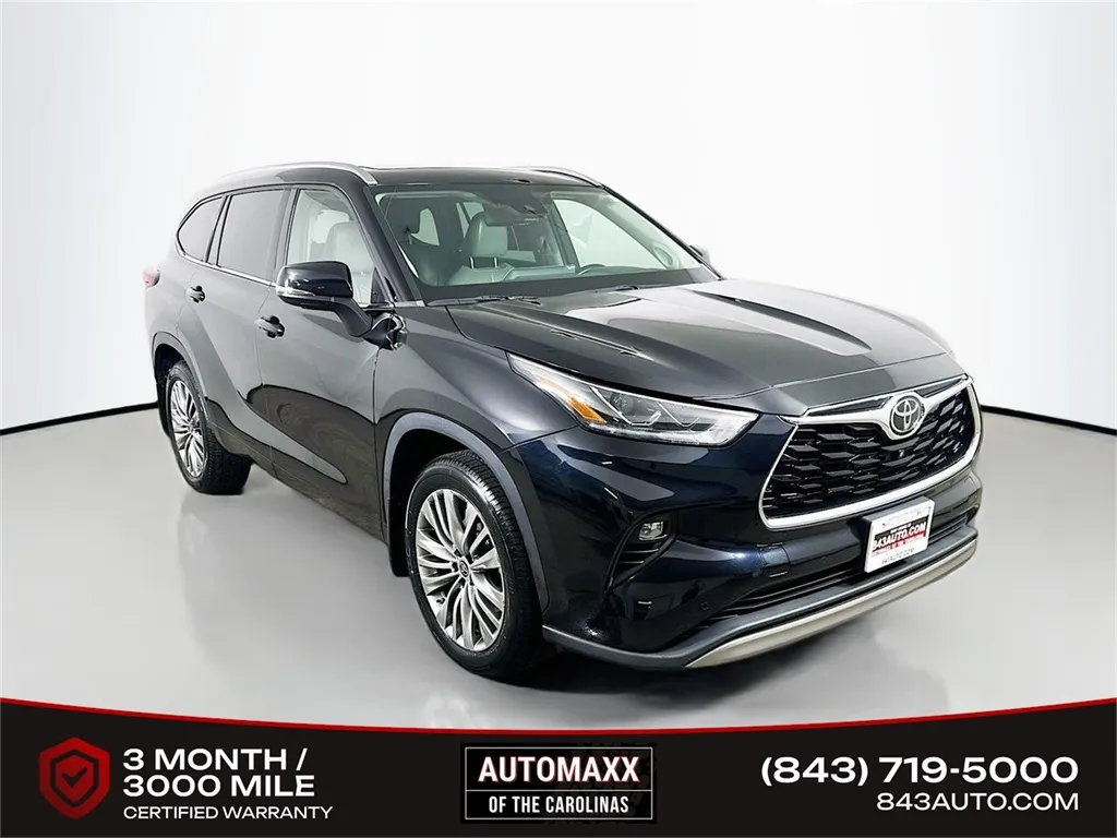 Black 2022 Toyota Highlander Platinum for sale in Summerville, SC