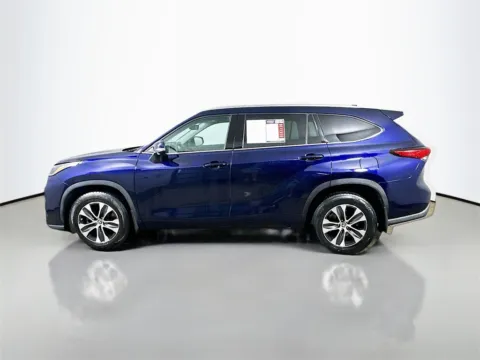 More photos of 2021 Toyota Highlander XLE at Automaxx of the Carolinas, SC