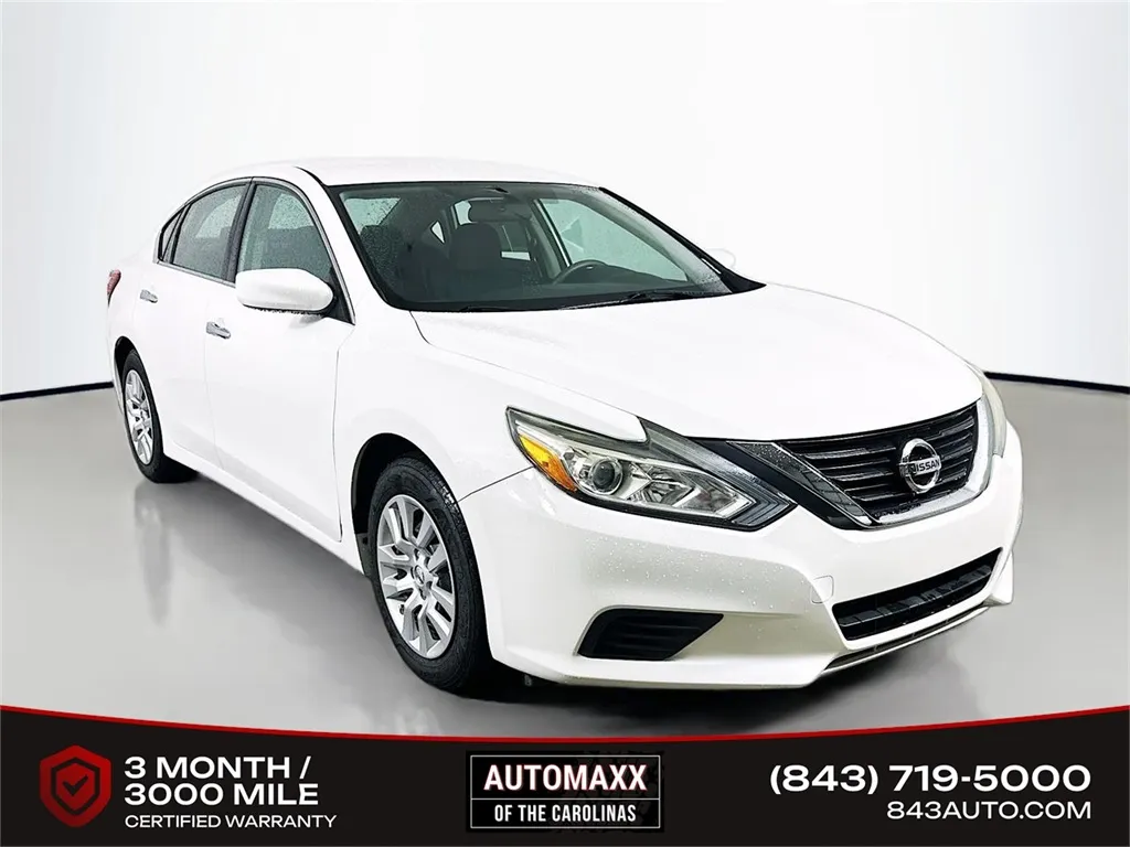 White 2018 Nissan Altima 2.5 S for sale in Summerville, SC