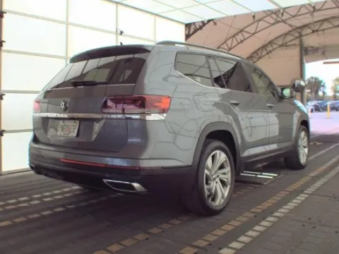 Another view of 2021 Volkswagen Atlas 3.6L V6 SE w/Technology for sale in Summerville, SC at Automaxx of the Carolinas