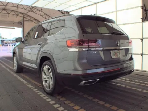 More photos of 2021 Volkswagen Atlas 3.6L V6 SE w/Technology at Automaxx of the Carolinas, SC
