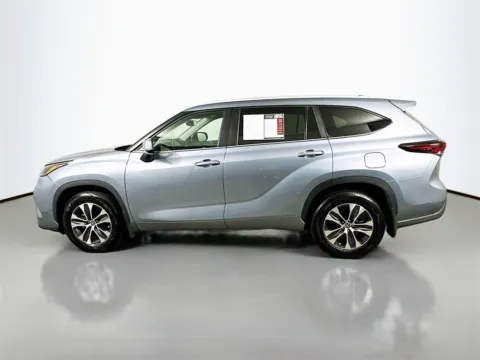 More photos of 2024 Toyota Highlander XLE at Automaxx of the Carolinas, SC