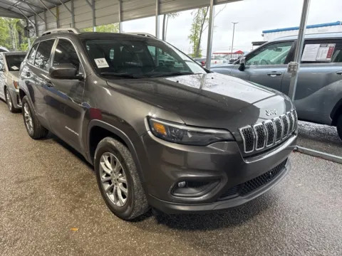 Photos of 2021 Jeep Cherokee Latitude Lux for sale in Summerville, SC at Automaxx of the Carolinas