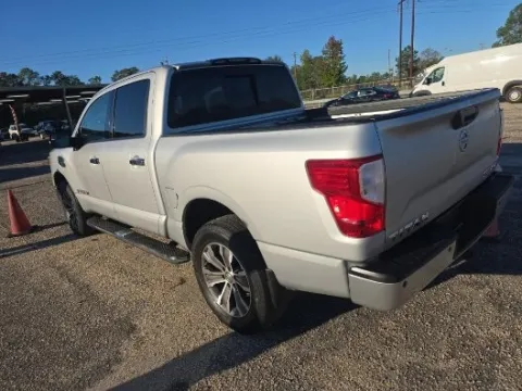 More photos of 2017 Nissan Titan SL at Automaxx of the Carolinas, SC