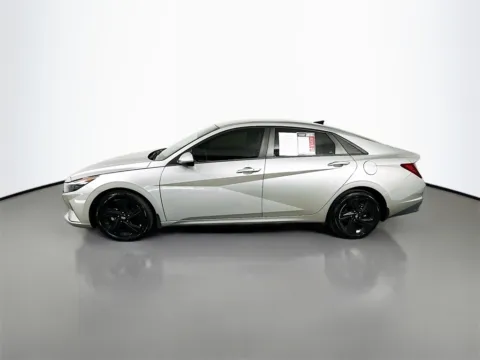 More photos of 2022 Hyundai Elantra SEL at Automaxx of the Carolinas, SC