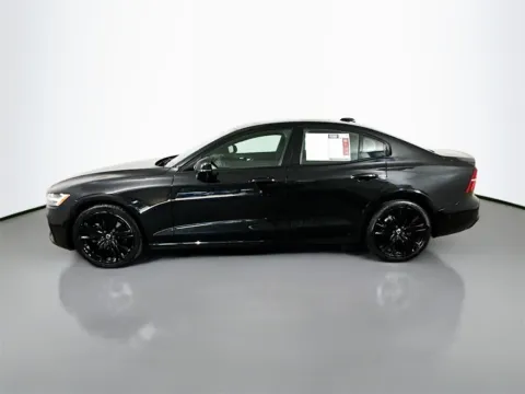 More photos of 2024 Volvo S60 B5 Plus Black Edition at Automaxx of the Carolinas, SC
