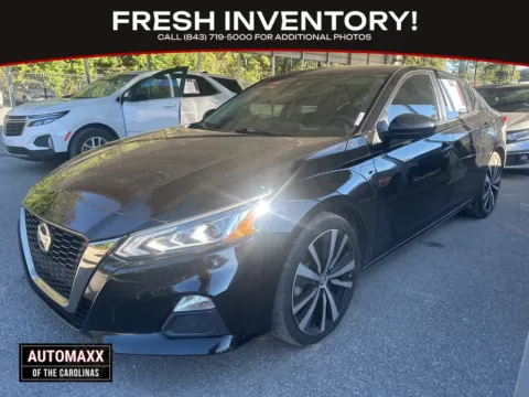 Black 2022 Nissan Altima 2.5 SR for sale in Summerville, SC