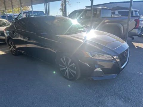 Photos of 2022 Nissan Altima 2.5 SR for sale in Summerville, SC at Automaxx of the Carolinas