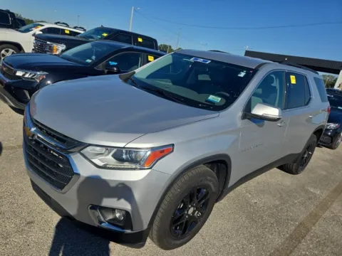 Photos of 2021 Chevrolet Traverse LT for sale in Summerville, SC at Automaxx of the Carolinas