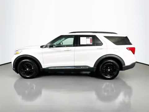 More photos of 2021 Ford Explorer XLT at Automaxx of the Carolinas, SC