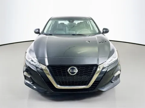 Photos of 2022 Nissan Altima 2.5 SR for sale in Summerville, SC at Automaxx of the Carolinas